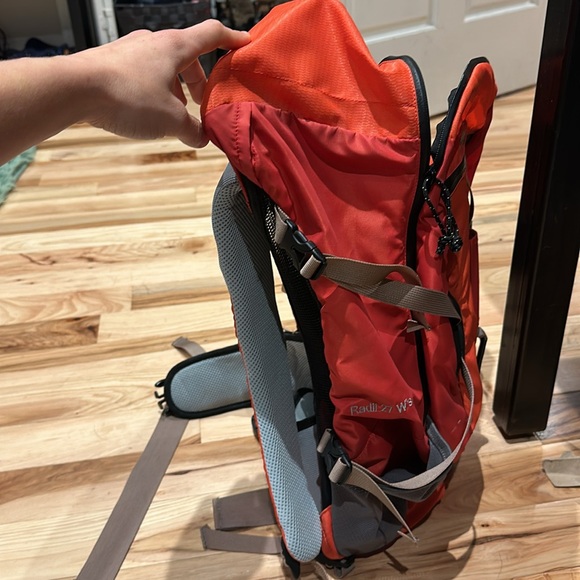 Kelty Radii 27 backpacking pack - Picture 4 of 11